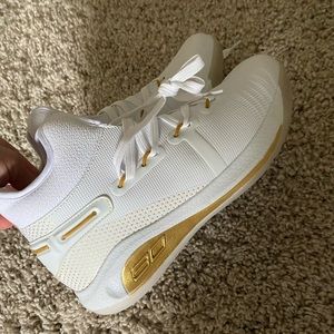 Men’s Basketball Shoes